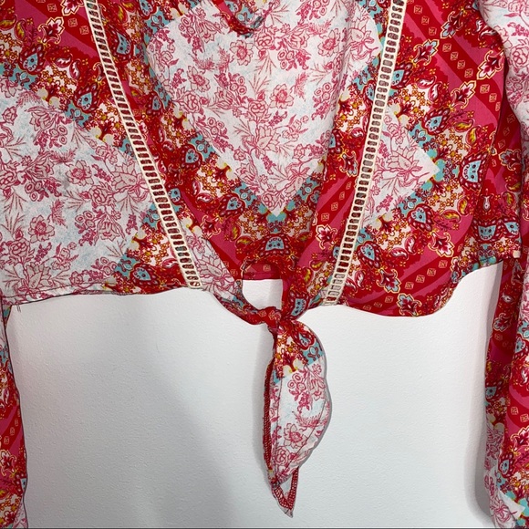 ALTAR’D STATE Cropped Tie-Front Top, Size S - Picture 3 of 7